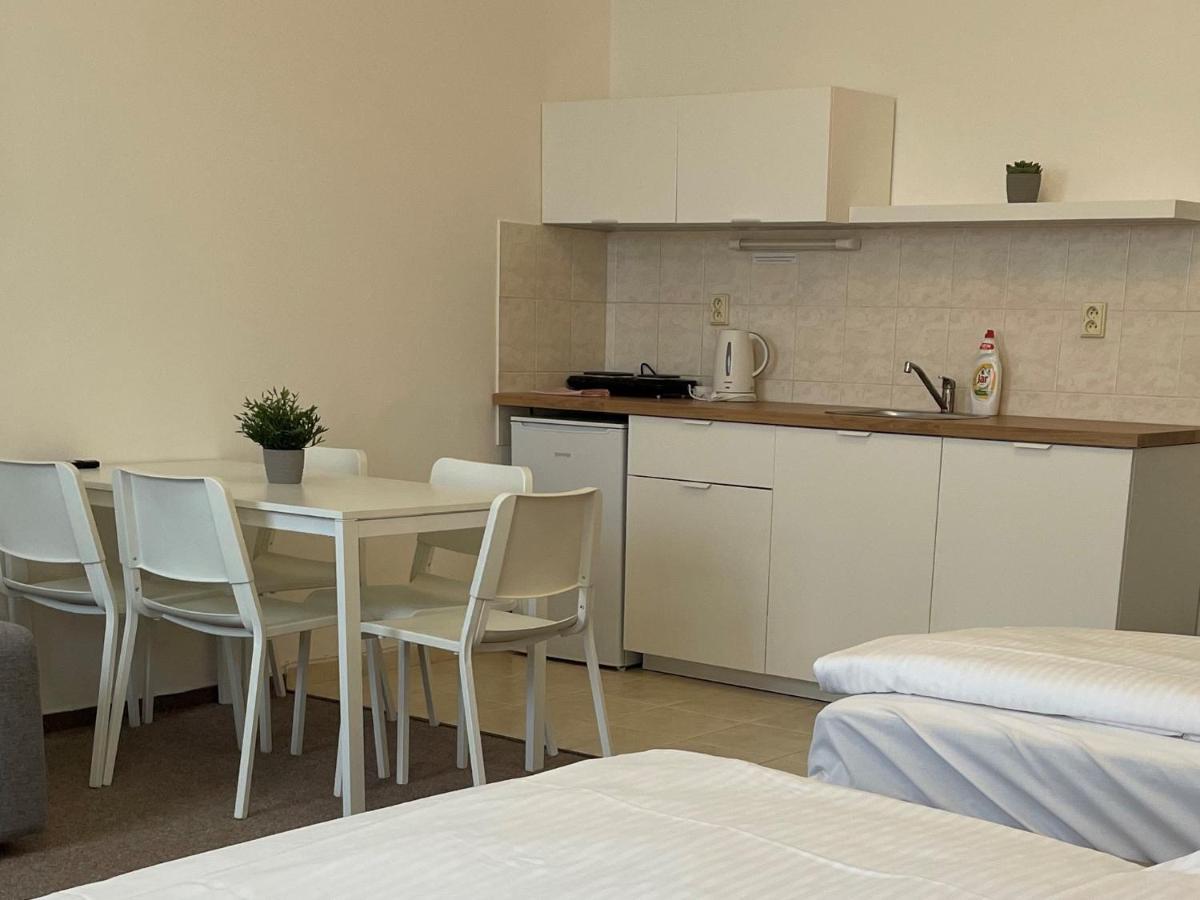 Hotel Koruna Roudnice nad Labem Extérieur photo
